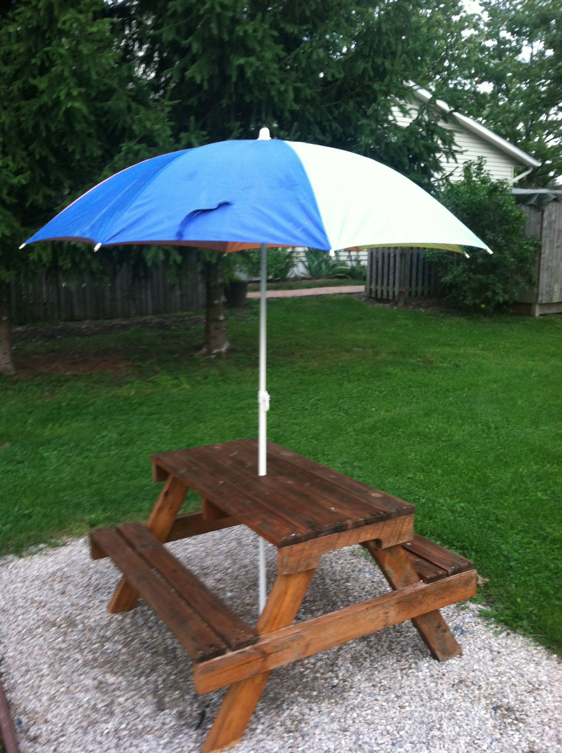 DIY Kids Picnic Table
 DIY Kids Picnic Table from Pallet Wood