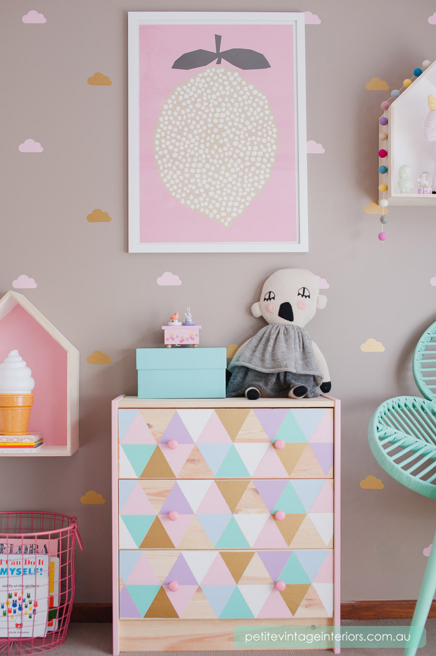 DIY Kids Storage
 10 DIY Kids’ Storage Ideas