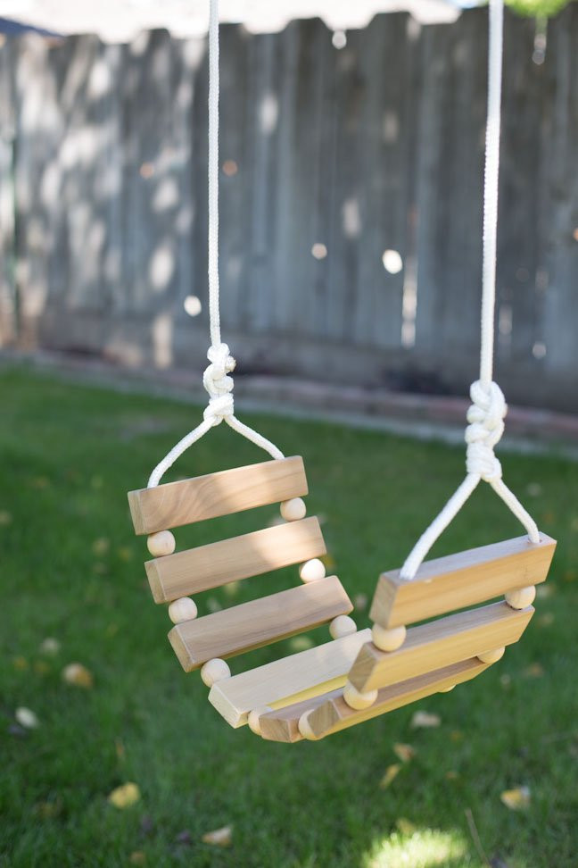 DIY Kids Swings
 DIY Tree Swing for Kids & Adults