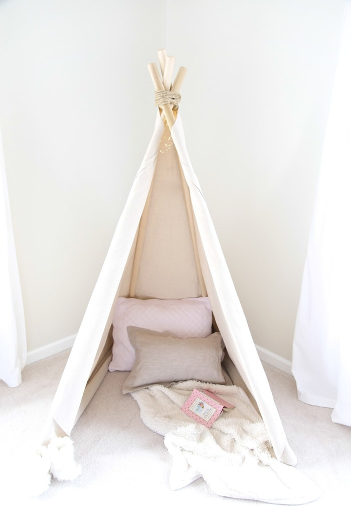 DIY Kids Teepee Tent
 How to Make a Teepee Tent an Easy No Sew Project in less