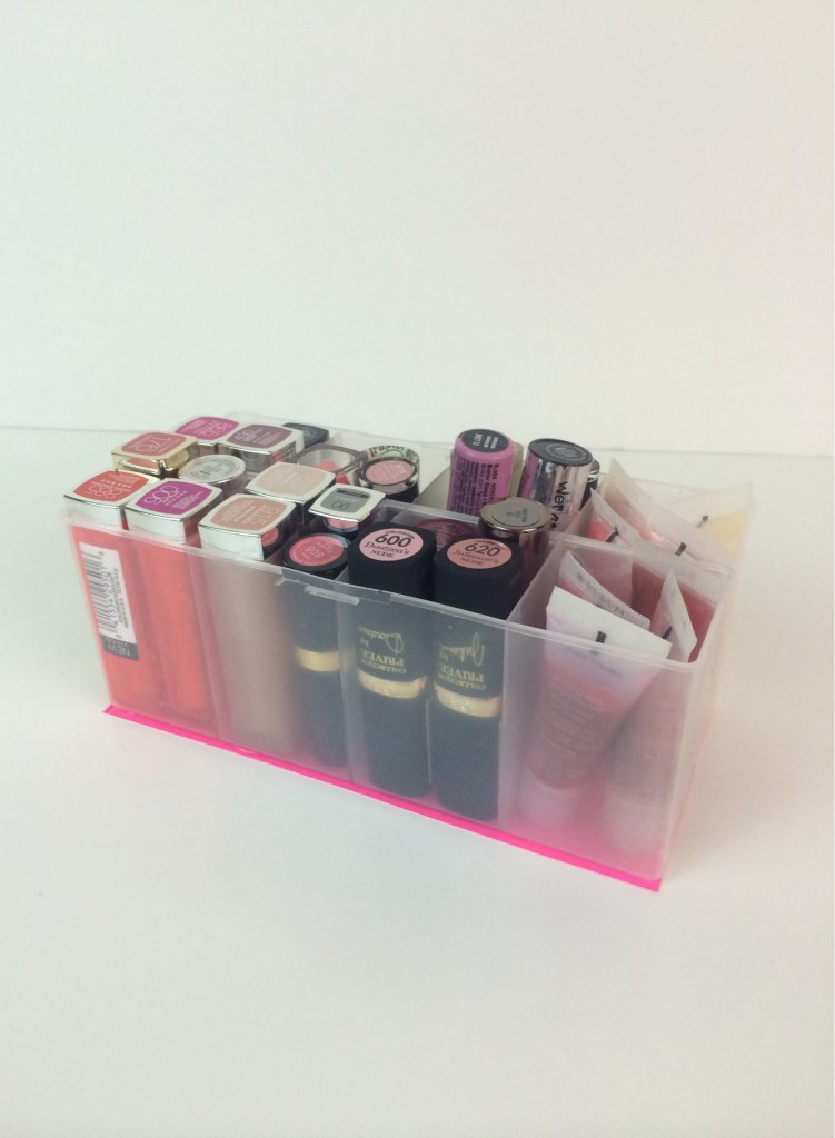 DIY Lipstick Organizer
 DIY LIPSTICK HOLDER AND ORGANIZER