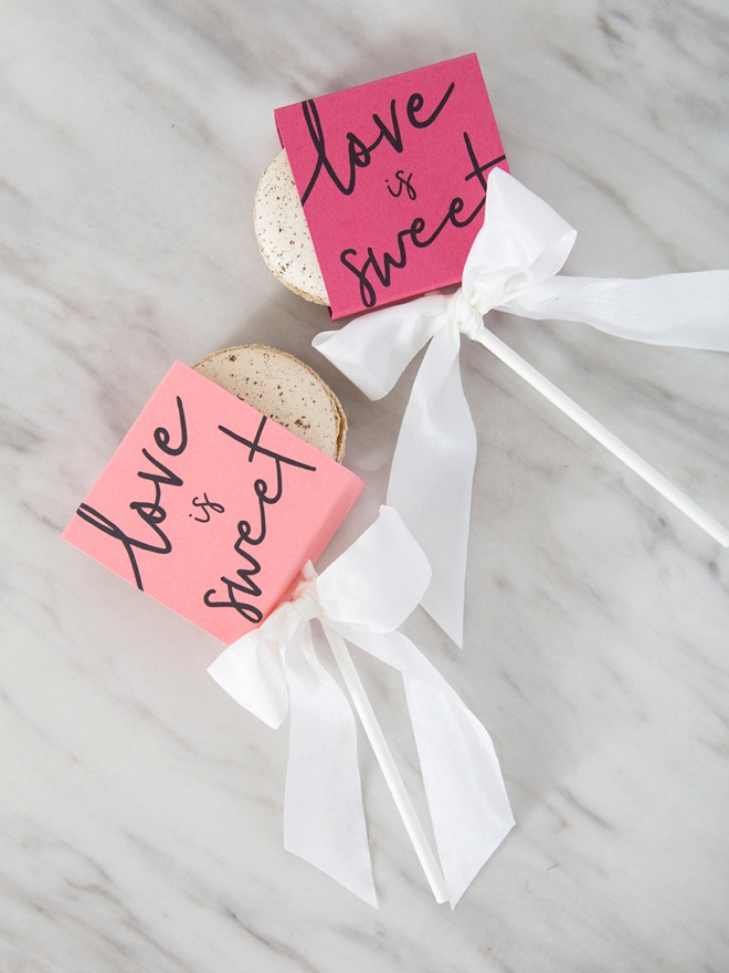 DIY Macaron Box
 These "Love Is Sweet" Printable Macaron Boxes Are The Cutest