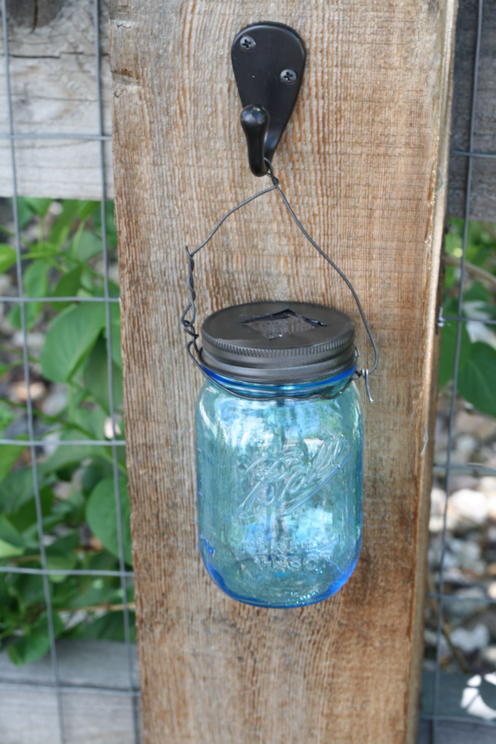 DIY Mason Jar Outdoor Lights
 Mason Jar Solar Light DIY ThriftDee