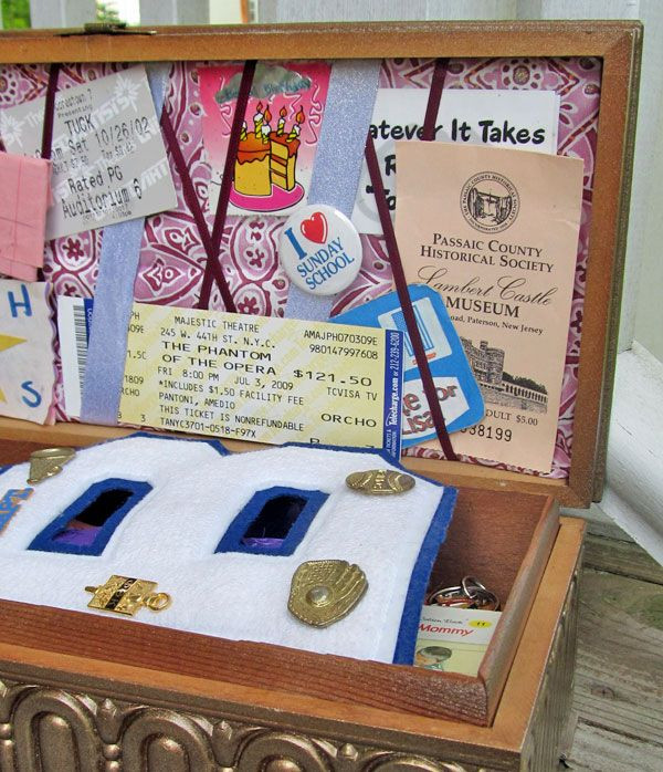 DIY Memory Boxes
 Personalized Memory Box