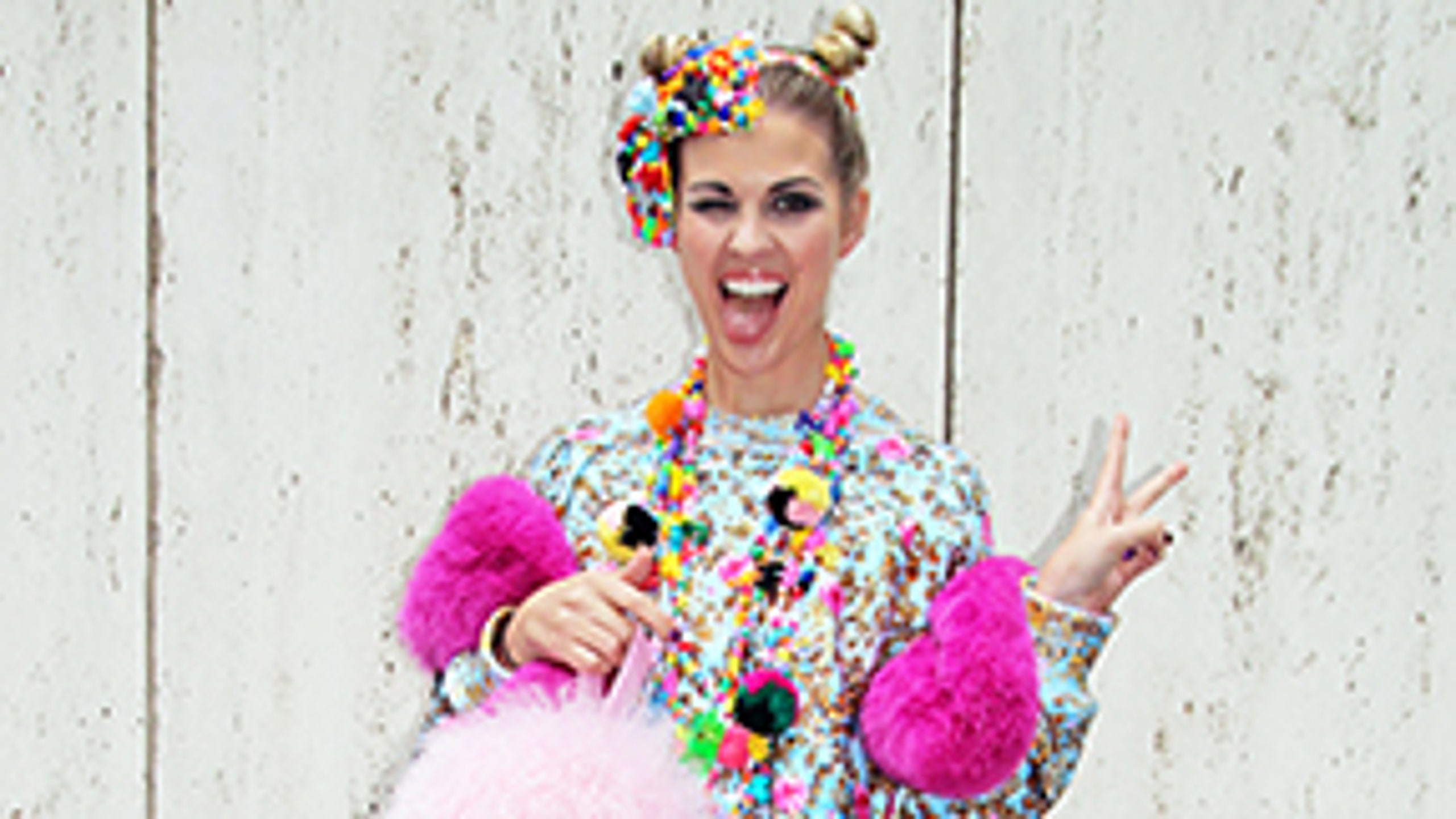 DIY Miley Cyrus Costume
 Miley Cyrus Halloween Costume DIY