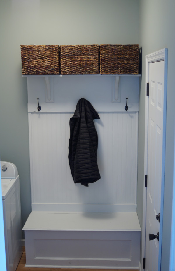 DIY Mudroom Bench Plans
 DIY Mudroom Storage Bench and Coat Rack