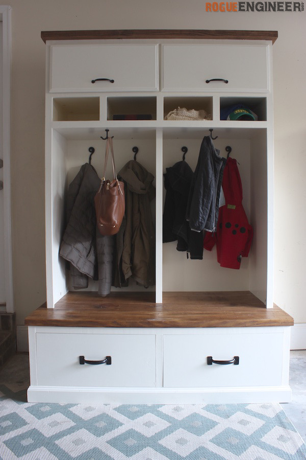 DIY Mudroom Bench Plans
 Mudroom Lockers with Bench Free DIY Plans 