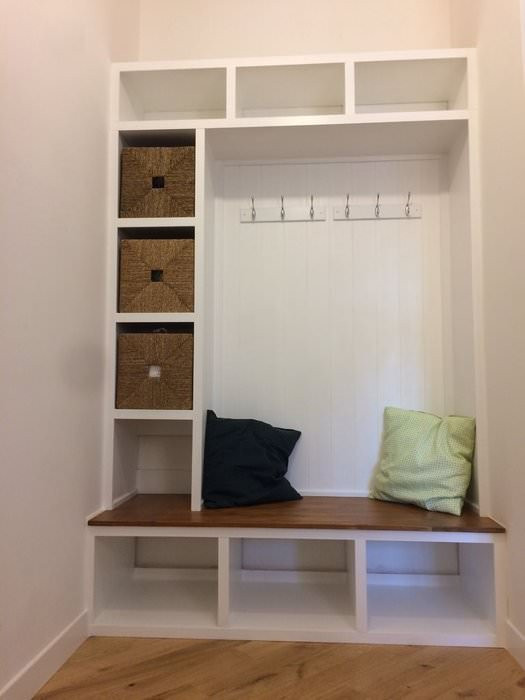 DIY Mudroom Bench Plans
 MyMyDIY