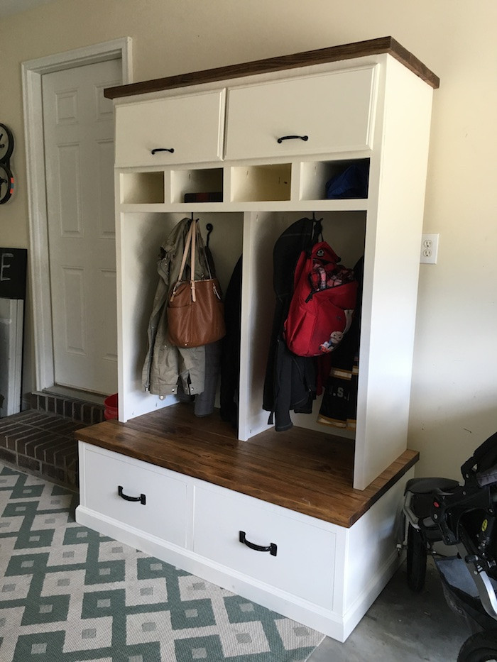 DIY Mudroom Bench Plans
 Mudroom Lockers with Bench Free DIY Plans 