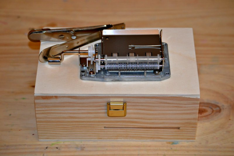 DIY Music Box
 Pack DIY Music box Mechanism 30 notes to make Your own melody