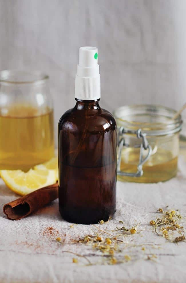 DIY Natural Hair Lightener
 DIY Hair Lightening Spray with Honey Lemon