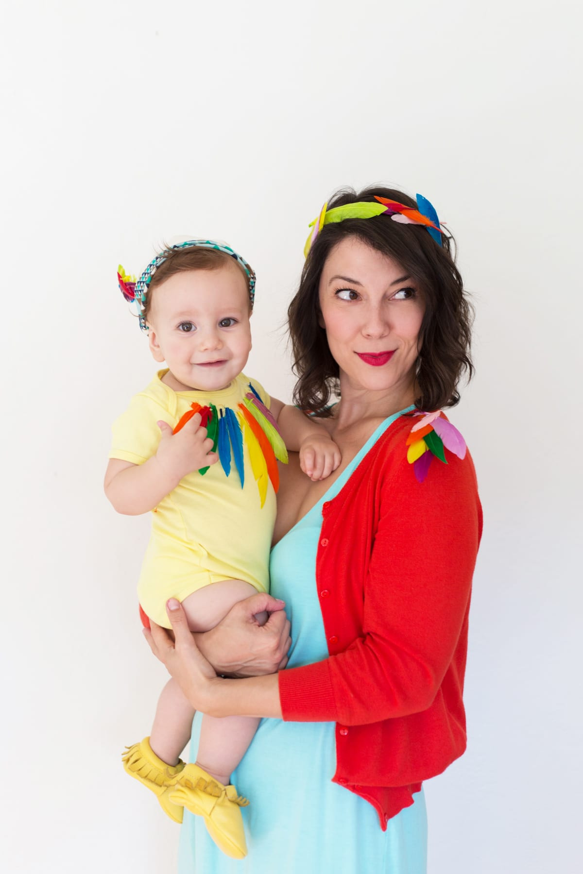 DIY Newborn Halloween Costumes
 DIY "Birds of a Feather" Mom Baby Halloween Costume