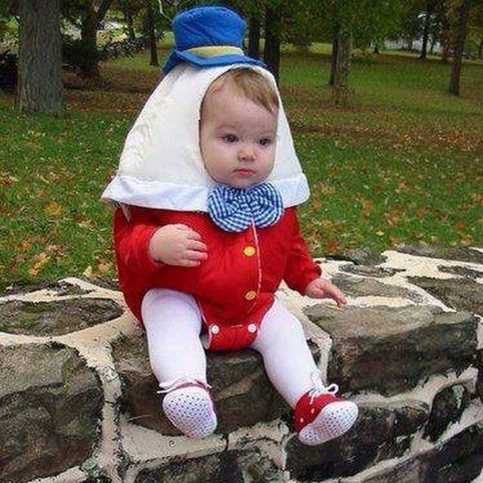 DIY Newborn Halloween Costumes
 Over 40 of the BEST Homemade Halloween Costumes for Babies