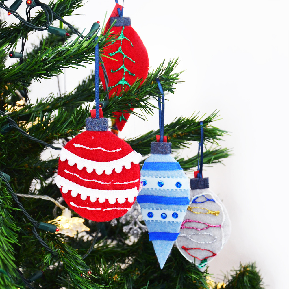 DIY Ornaments For Kids
 DIY felt christmas tree ornaments for kids from repurposed