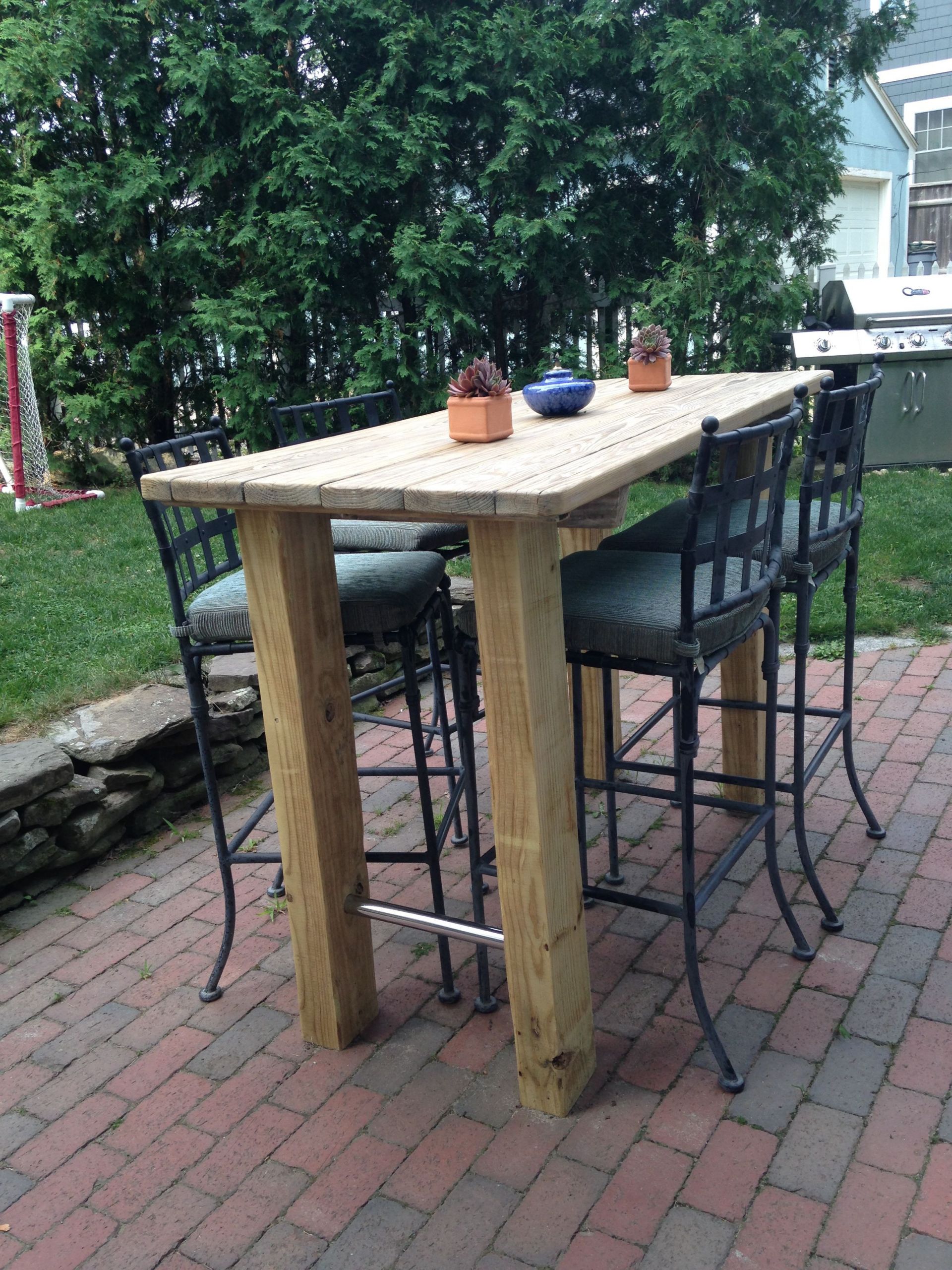 DIY Outdoor Bar Table
 We wanted a bar height table so found an old picnic table