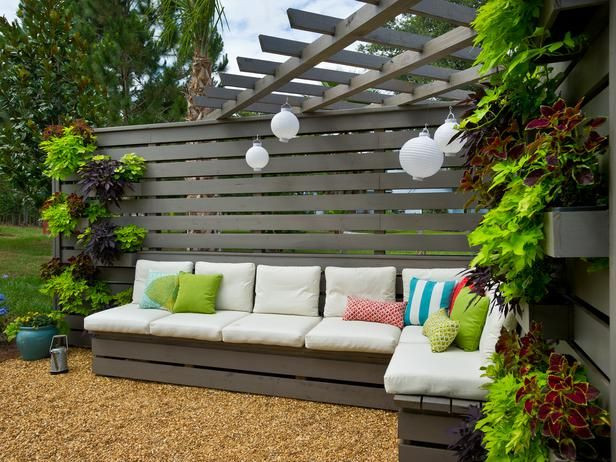 DIY Outdoor Corner Bench
 When And How To Use A Corner Bench In Your Home