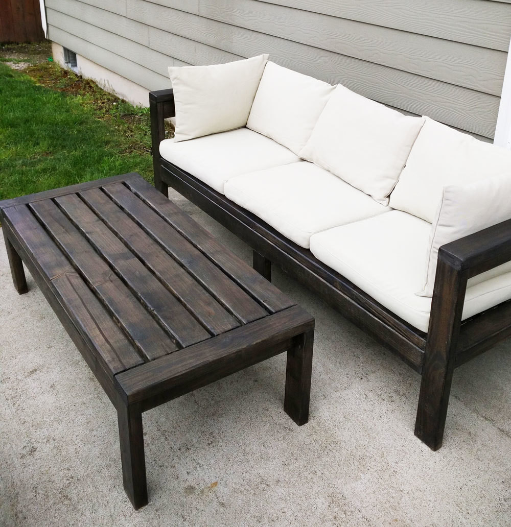 DIY Outdoor Couches
 2x4 Outdoor Sofa