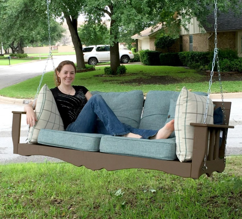 DIY Outdoor Hanging Bed
 9 Awesome DIY Outdoor Hanging Beds