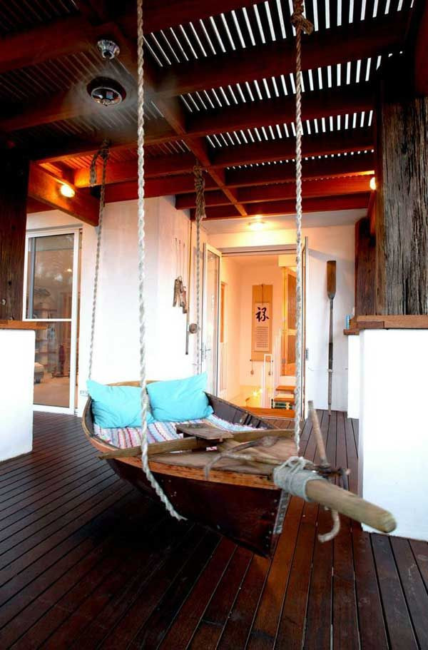 DIY Outdoor Hanging Bed
 19 Relaxing Suspended Outdoor Beds That Will Transform