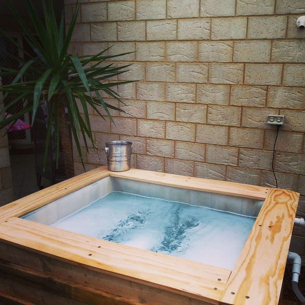 DIY Outdoor Hot Tub
 9 DIY Outdoor Hot Tubs You Can Build Yourself Shelterness