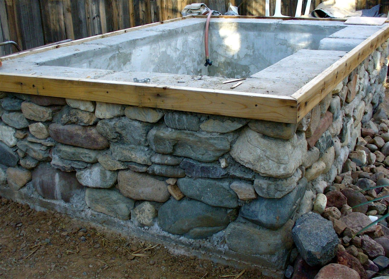 DIY Outdoor Hot Tub
 diy outdoor hot tub Buscar con Google