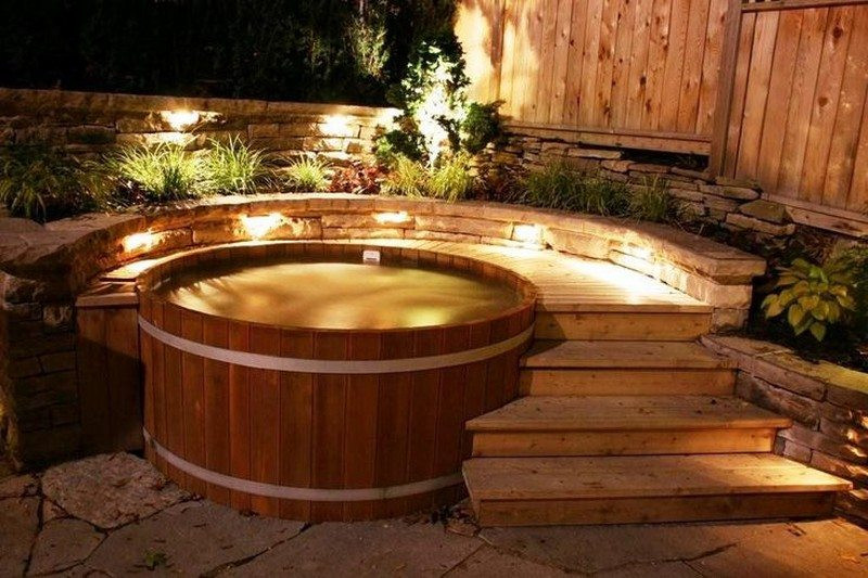 DIY Outdoor Hot Tub
 Sizzling outdoor hot tubs that will make you want to