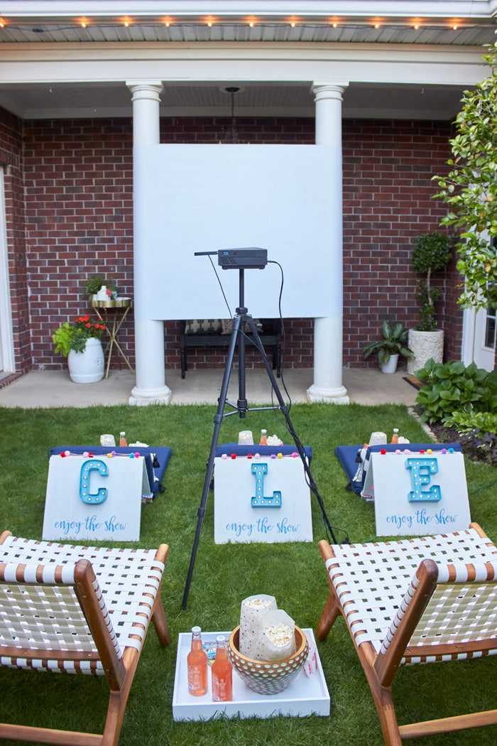 DIY Outdoor Movie Night
 Movies by Moonlight