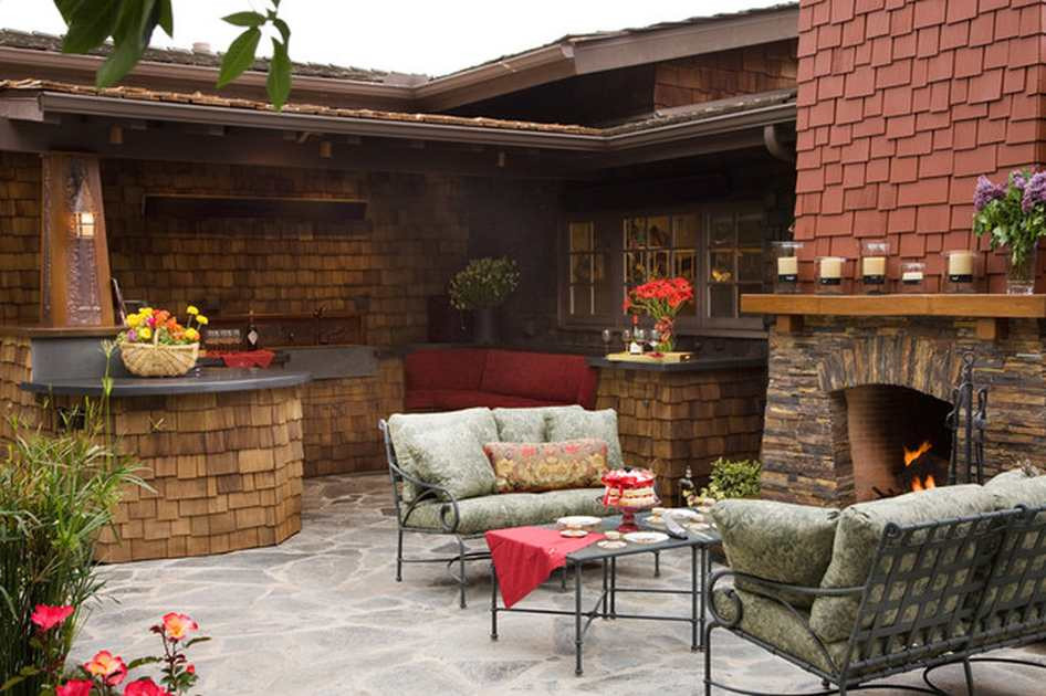 DIY Outdoor Patios
 Cheap DIY Projects For Summer
