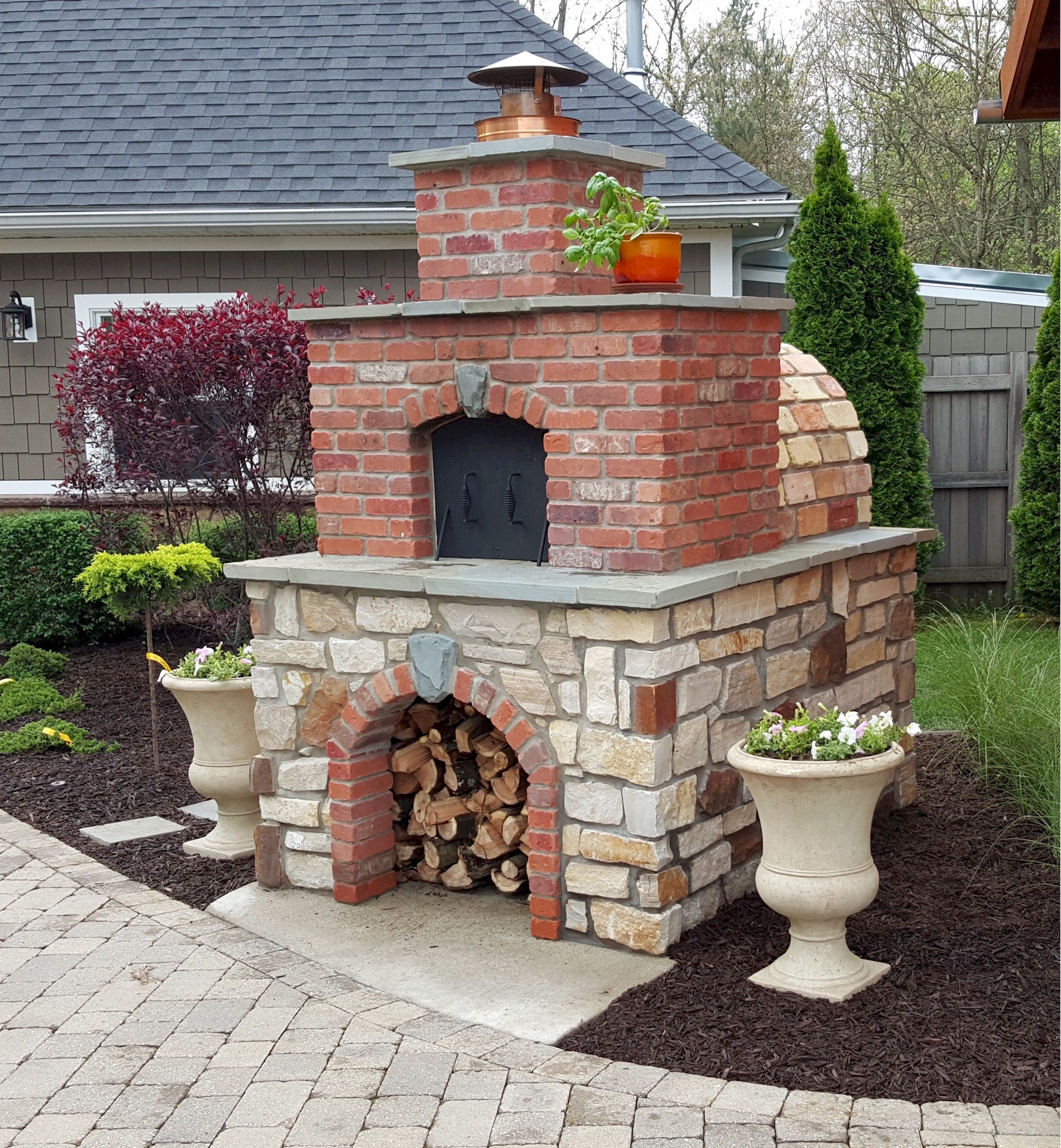 DIY Outdoor Pizza Oven
 DIY Wood Fired Outdoor Brick Pizza Ovens Are Not ly Easy