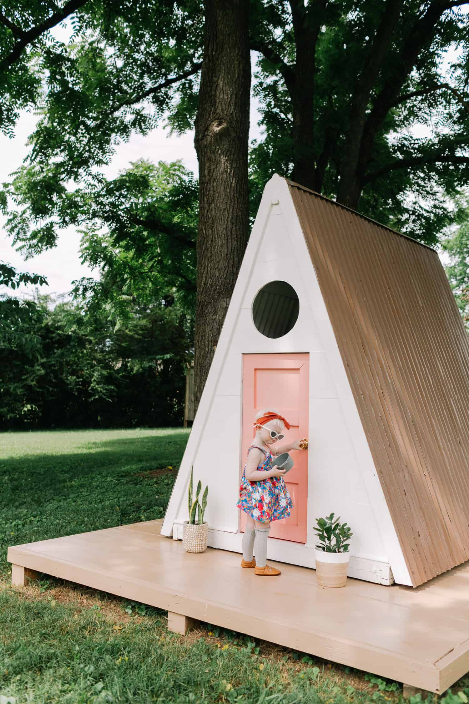 DIY Outdoor Playhouses
 15 of our favorite modern outdoor playhouses