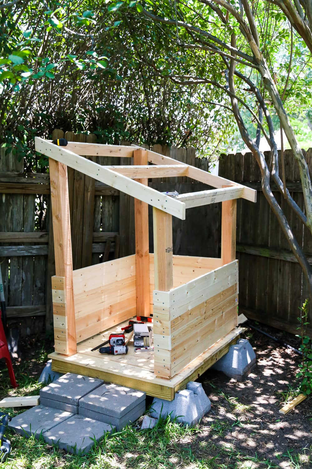 DIY Outdoor Playhouses
 Easy DIY Backyard Playhouse Love & Renovations