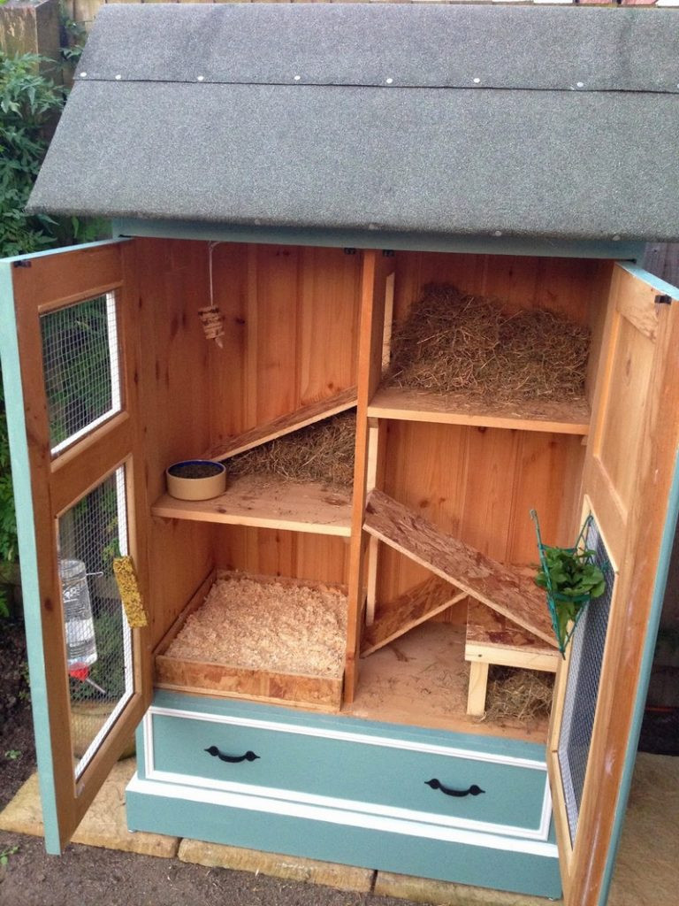 DIY Outdoor Rabbit Cage
 Rabbit hutch ideas made from repurposed furniture