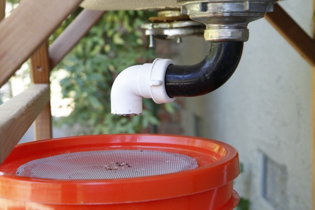 DIY Outdoor Sink Powered By A Water Hose
 Banyan s End DIY Outdoor Sink Rinse Veggies Save Water