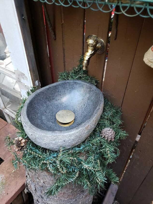 DIY Outdoor Sink Powered By A Water Hose
 How to Build an Outdoor Sink DIY