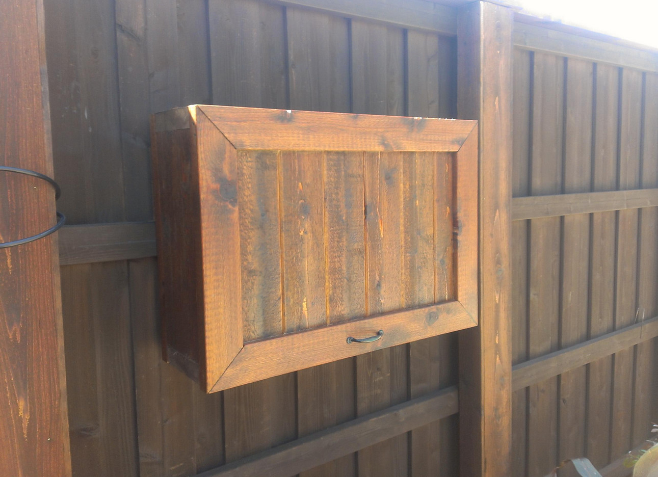 DIY Outdoor Storage Cabinet
 DIY Outdoor TV Enclosure