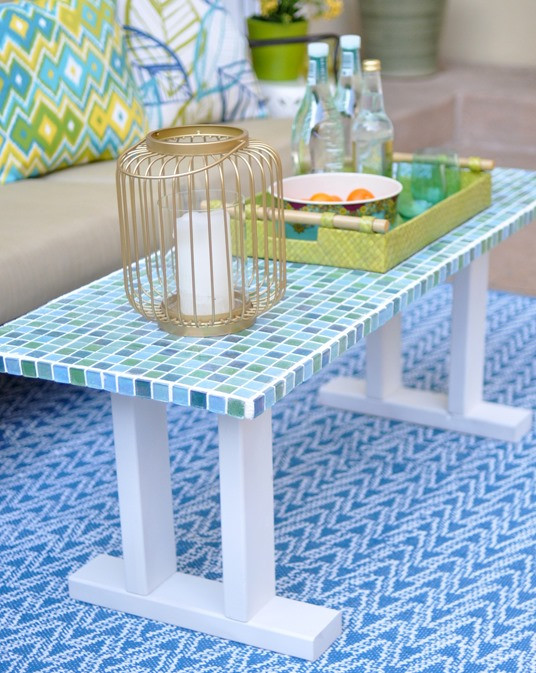 DIY Outdoor Tile Table
 DIY Tile Outdoor Table