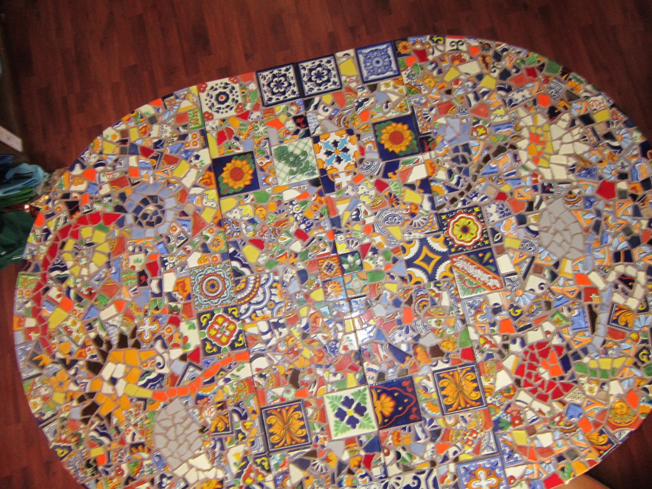 DIY Outdoor Tile Table
 DIY Mosaic Table part 2