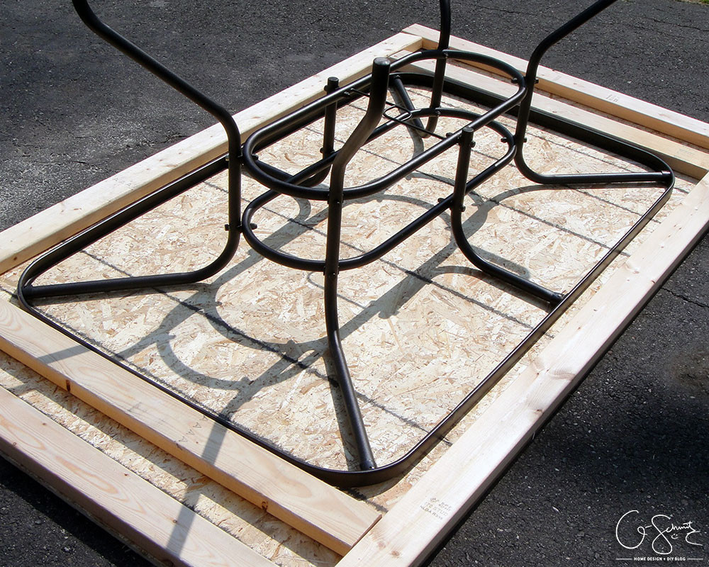 DIY Outdoor Tile Table
 Remodelaholic