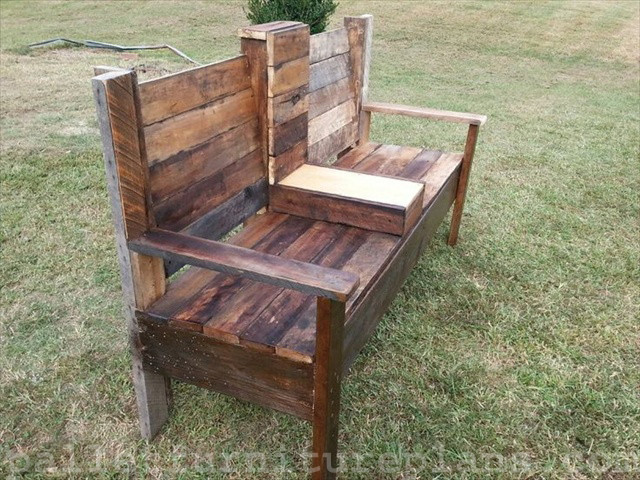 DIY Outdoor Wooden Bench
 15 DIY Outdoor Pallet Bench