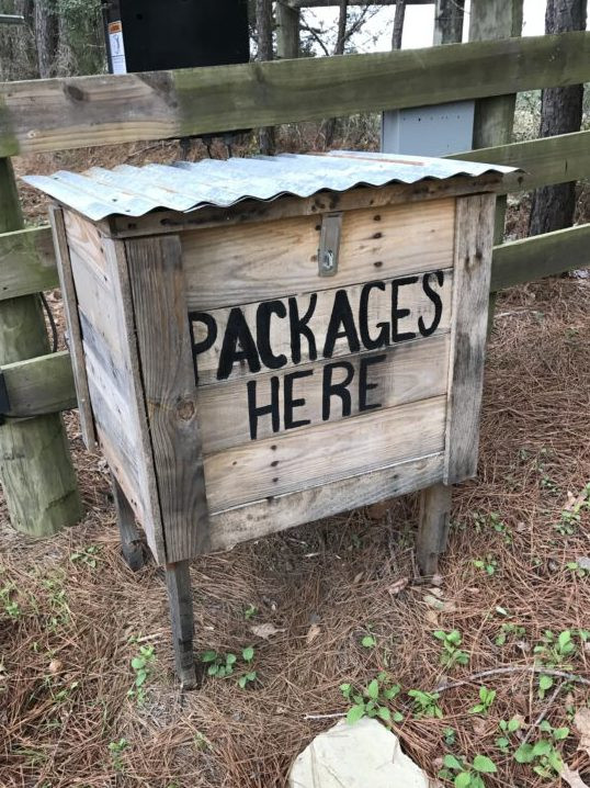 DIY Package Drop Box
 How to make a Parcel Box from Pallets County Road 407