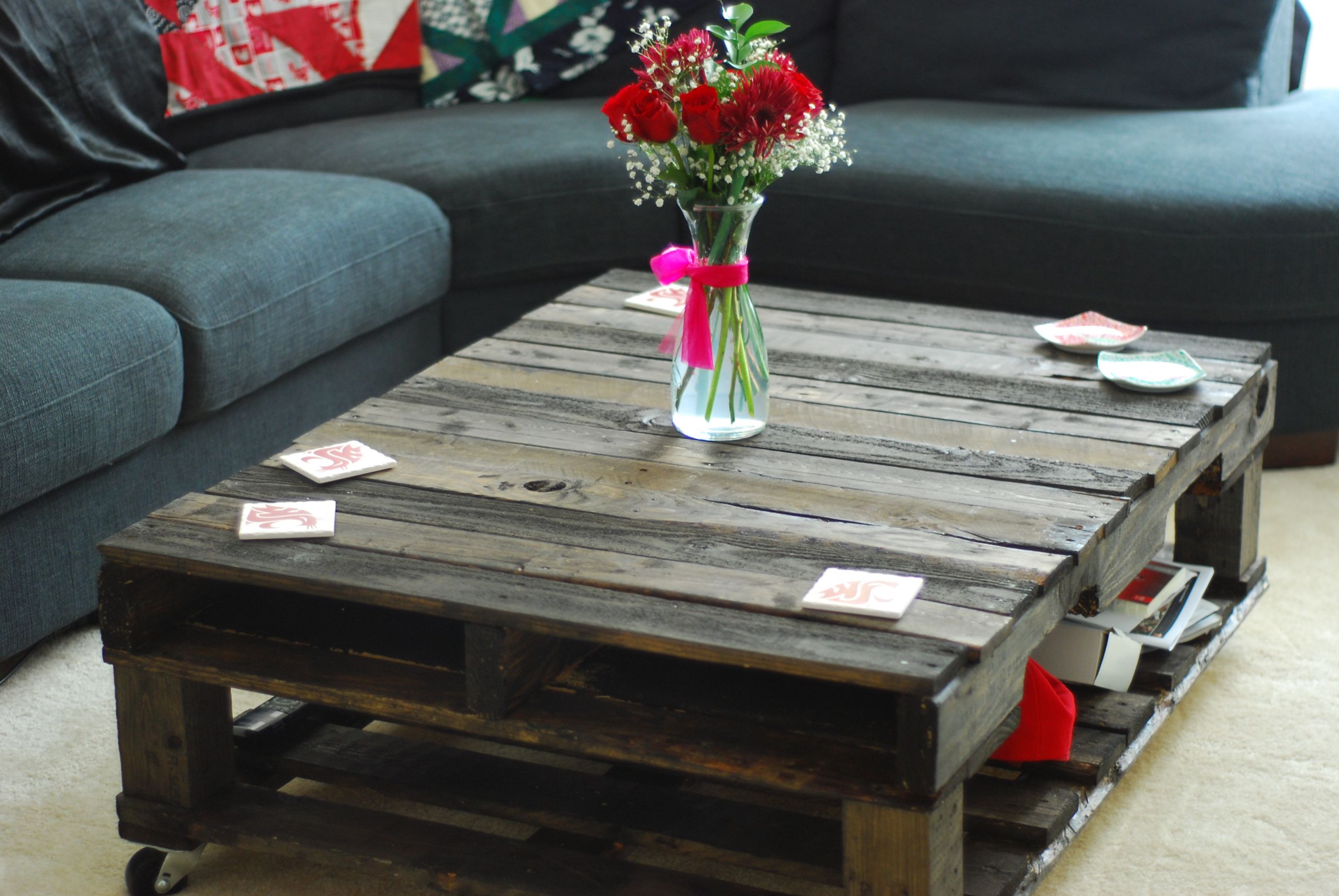 DIY Pallet Coffee Table Plans
 Build Plans A Pallet Coffee Table DIY PDF woodworking