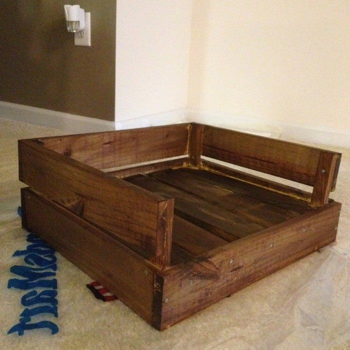DIY Pallet Dog Beds
 Make a Pallet Dog Bed