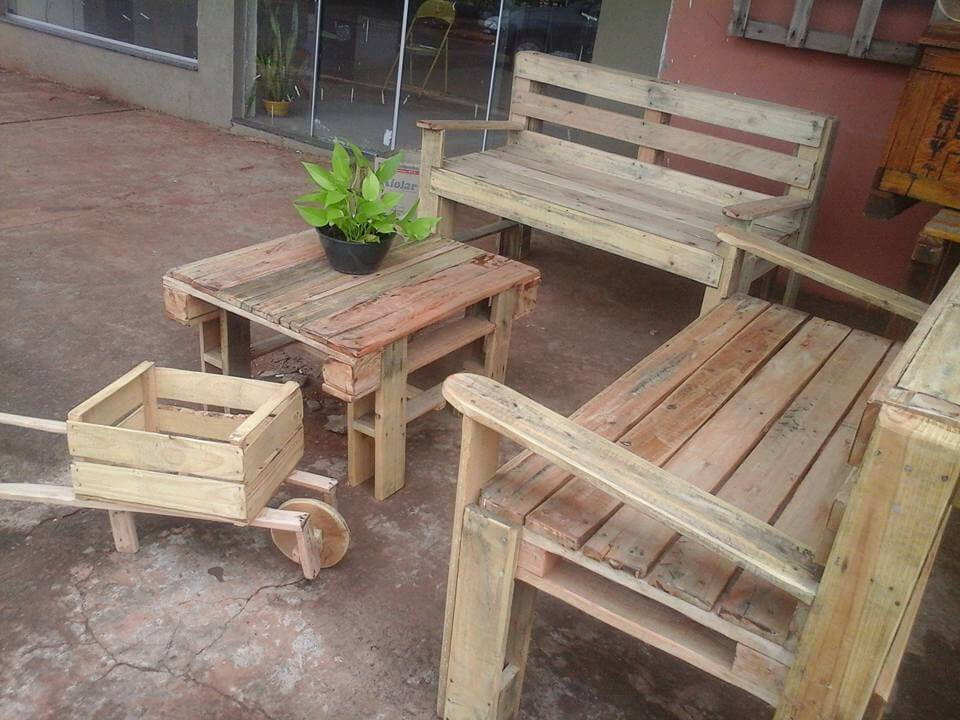 DIY Pallet Furniture Outdoor
 Upcycled Pallet Outdoor Furniture Set