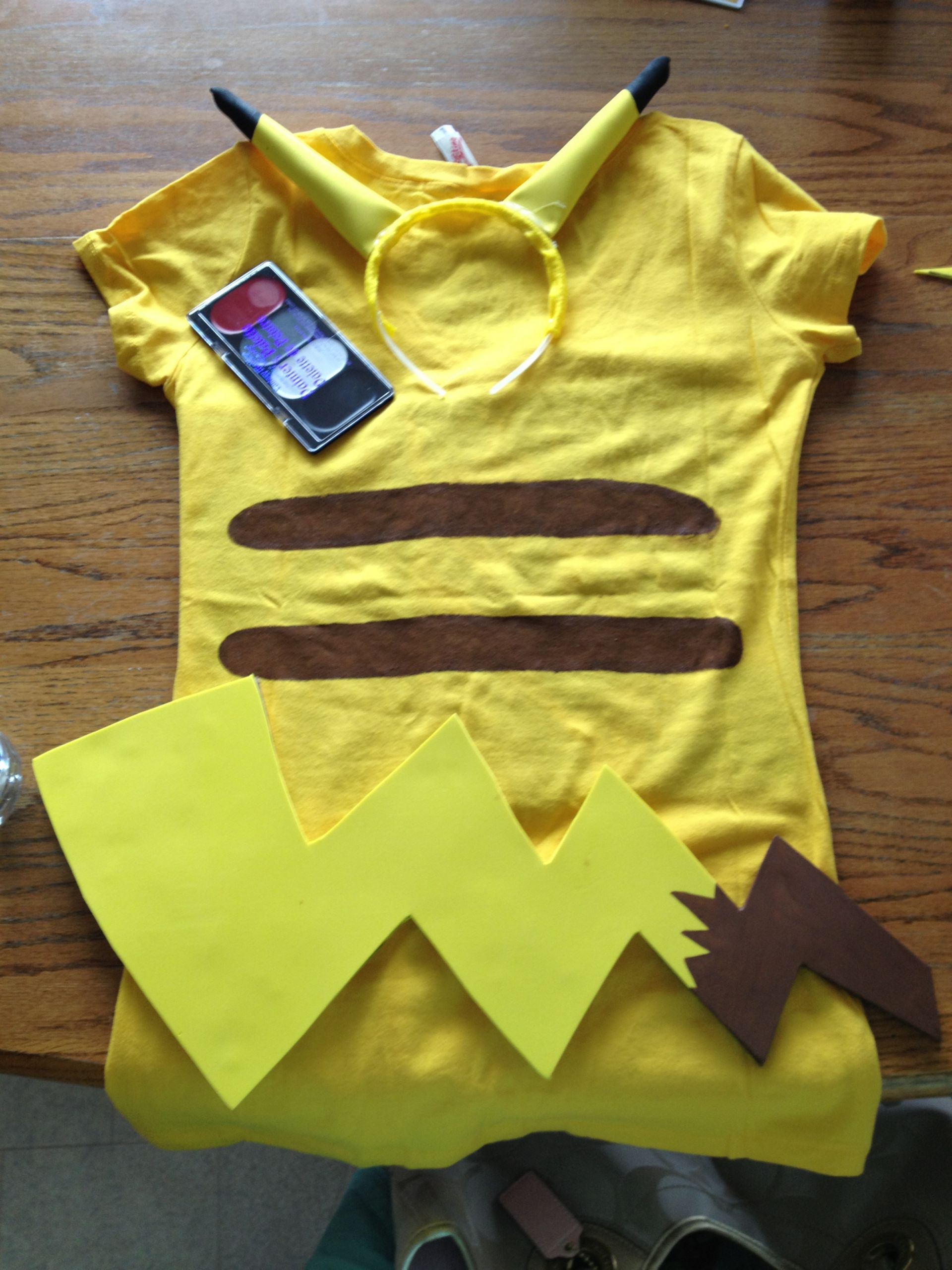 DIY Pikachu Costume
 Halloween Costumes