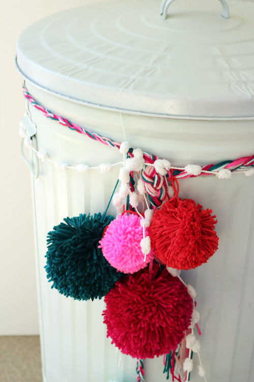 DIY Pom Pom Decorations
 31 Cute and Easy DIY Pom Pom Decoration Ideas in Your