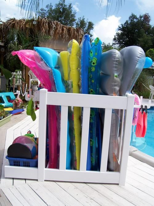 DIY Pool Float Organizer
 pool organizer2 large