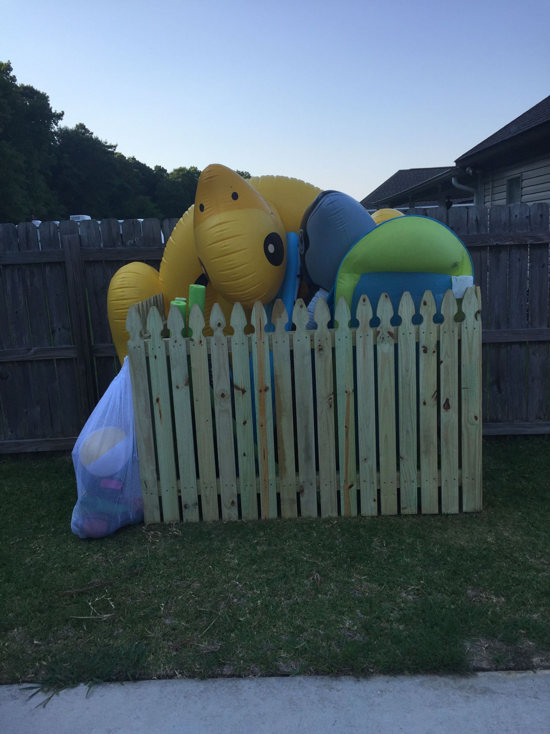 DIY Pool Float Organizer
 Floaty Corral Pool Float Storage