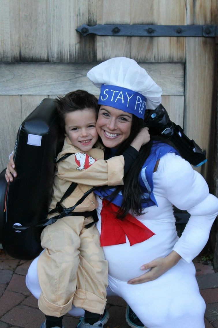 DIY Pregnant Halloween Costumes
 DiY pregnant family costume slimmer Ghostbuster and stay