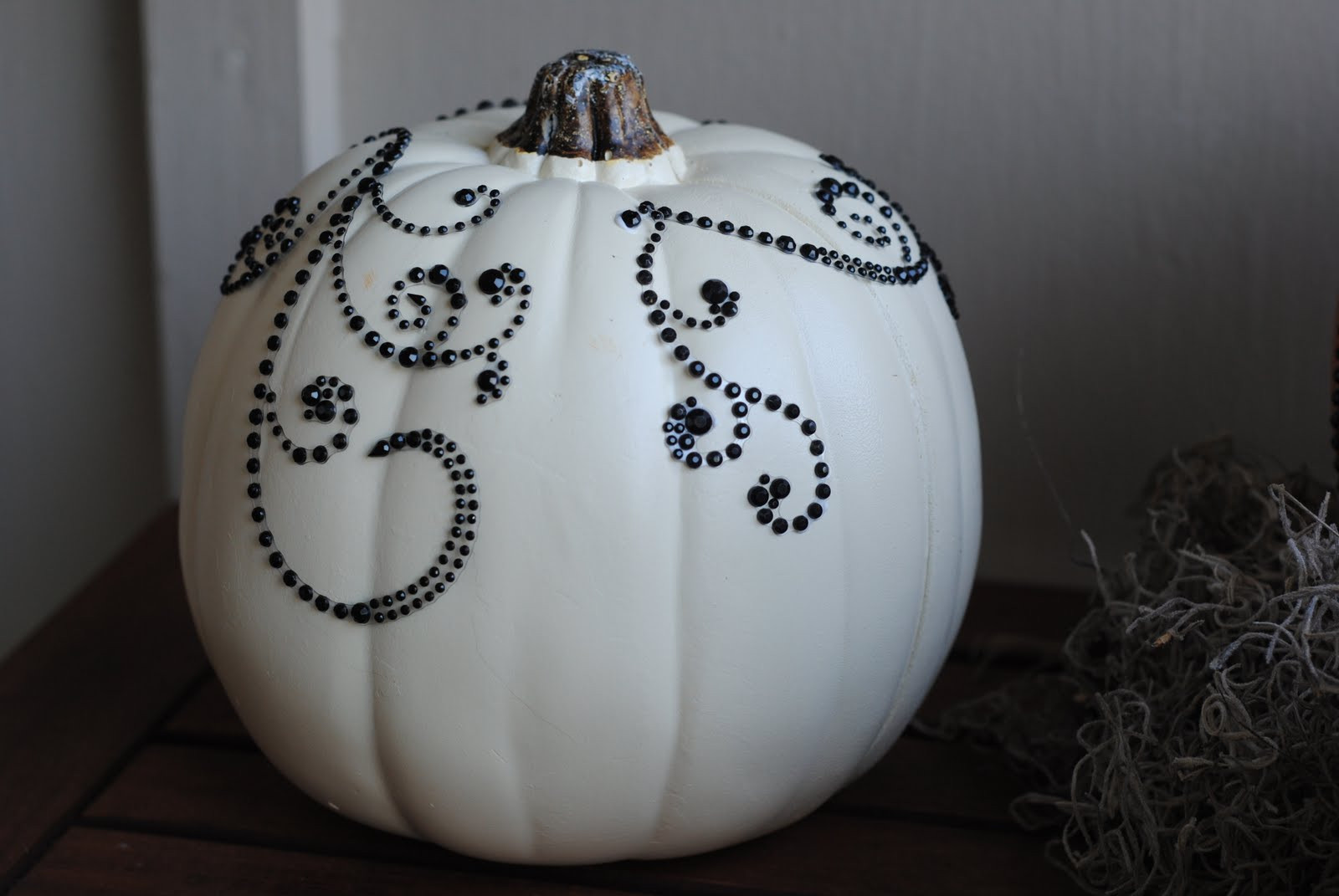 DIY Pumpkin Decorations
 DIY Halloween Decor Sequined Pumpkins