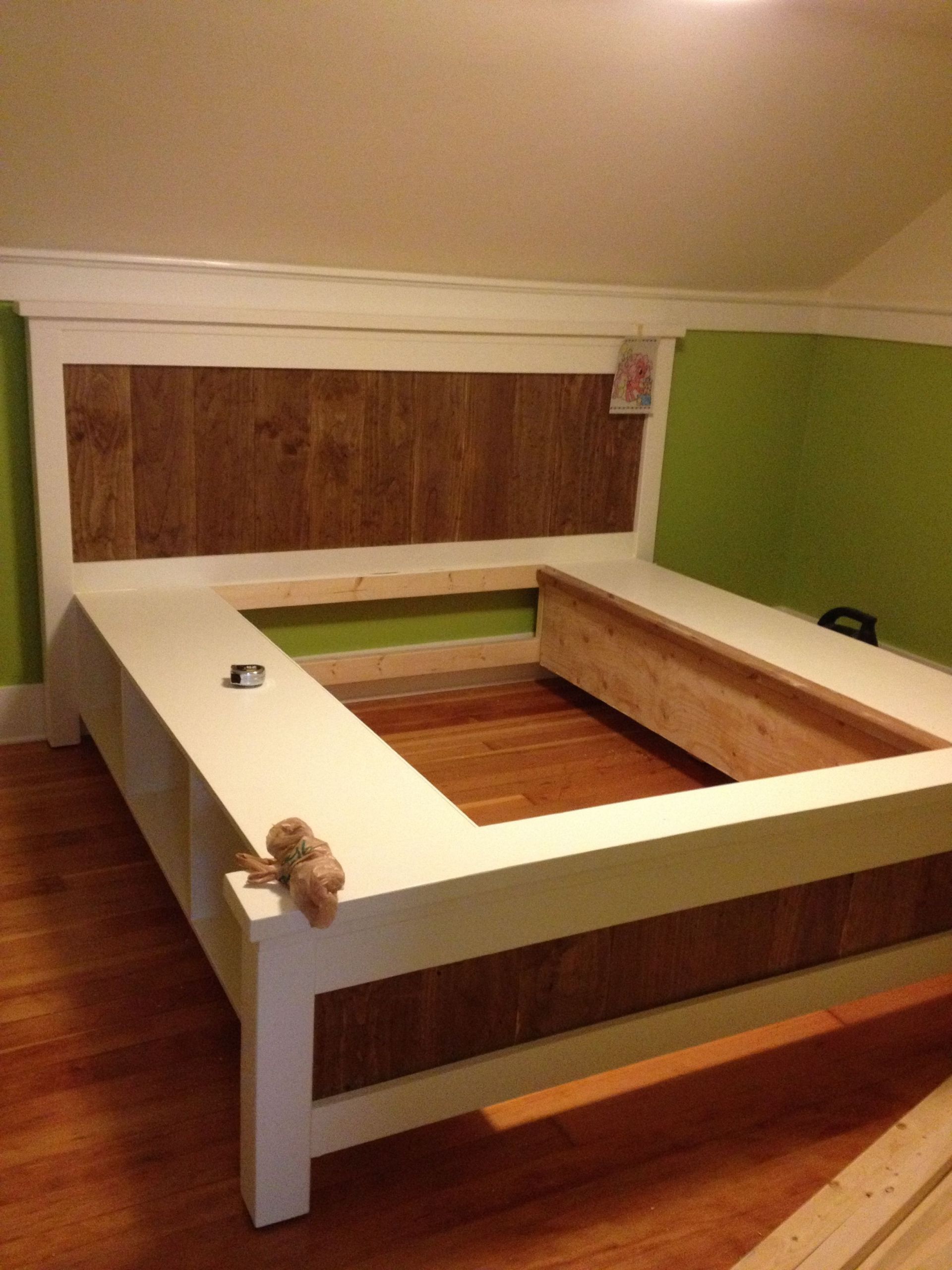 DIY Queen Bed Frame With Storage Plans
 Download Origin…